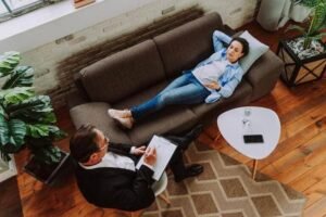 MSc-YLICH-TARAZONA-Sesiones-de-Hipnosis-Hipnoterapia-Hipnosis-Ericksoniana-Hipnosis-Terapeutica-Hipnosis-con-PNL-Hipnosis-Psicolinguistica-0